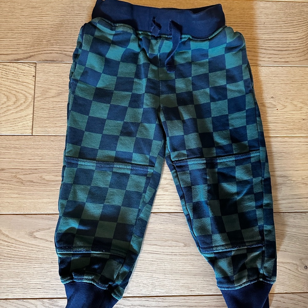 Hanna Andersson Green and Black Plaid Pants